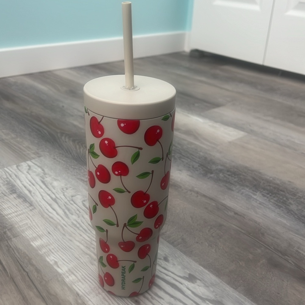 Cherry HydraPeak Tumbler 32 Oz. Artisan Collection - Picture 3 of 7